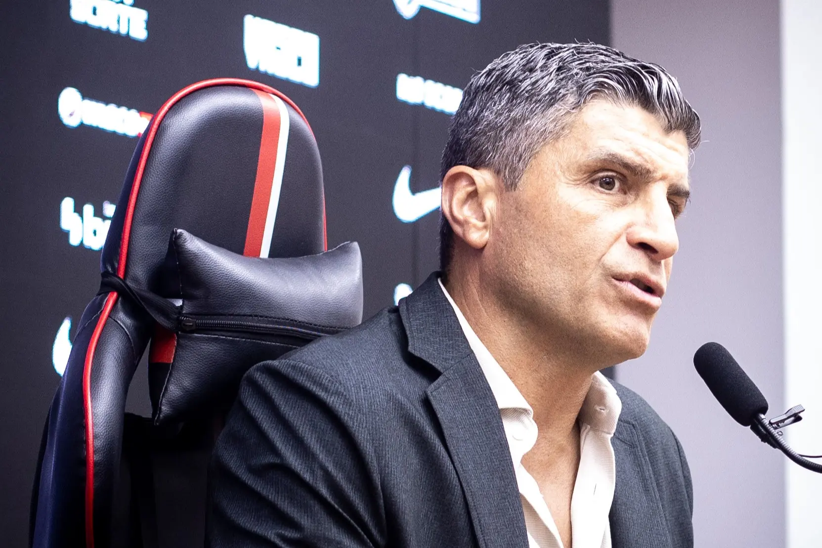 Adson e Pedro Emanuel projetam duelo decisivo do Vasco no Maracanã