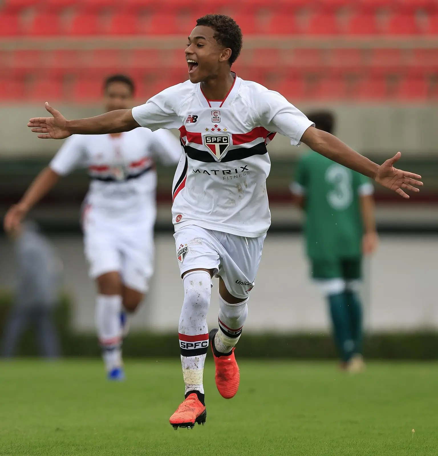 São Paulo empata com o Palmeiras na ida das quartas de final do Paulista sub-15