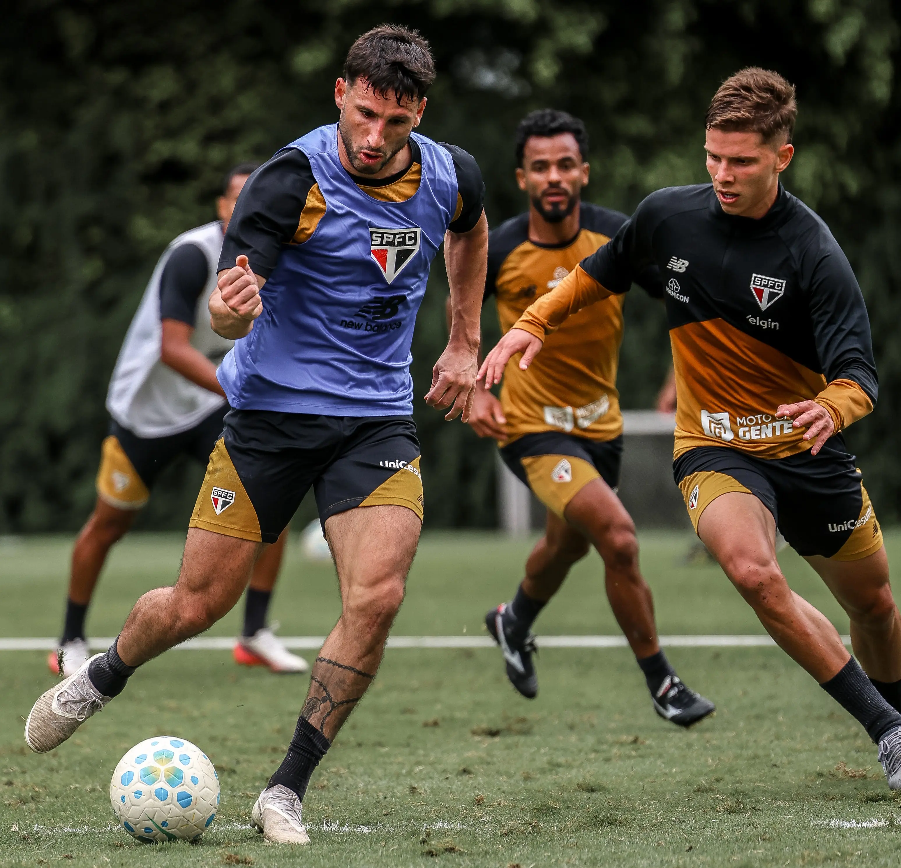 São Paulo se reapresenta após folga e pode ter novidades contra o Bahia