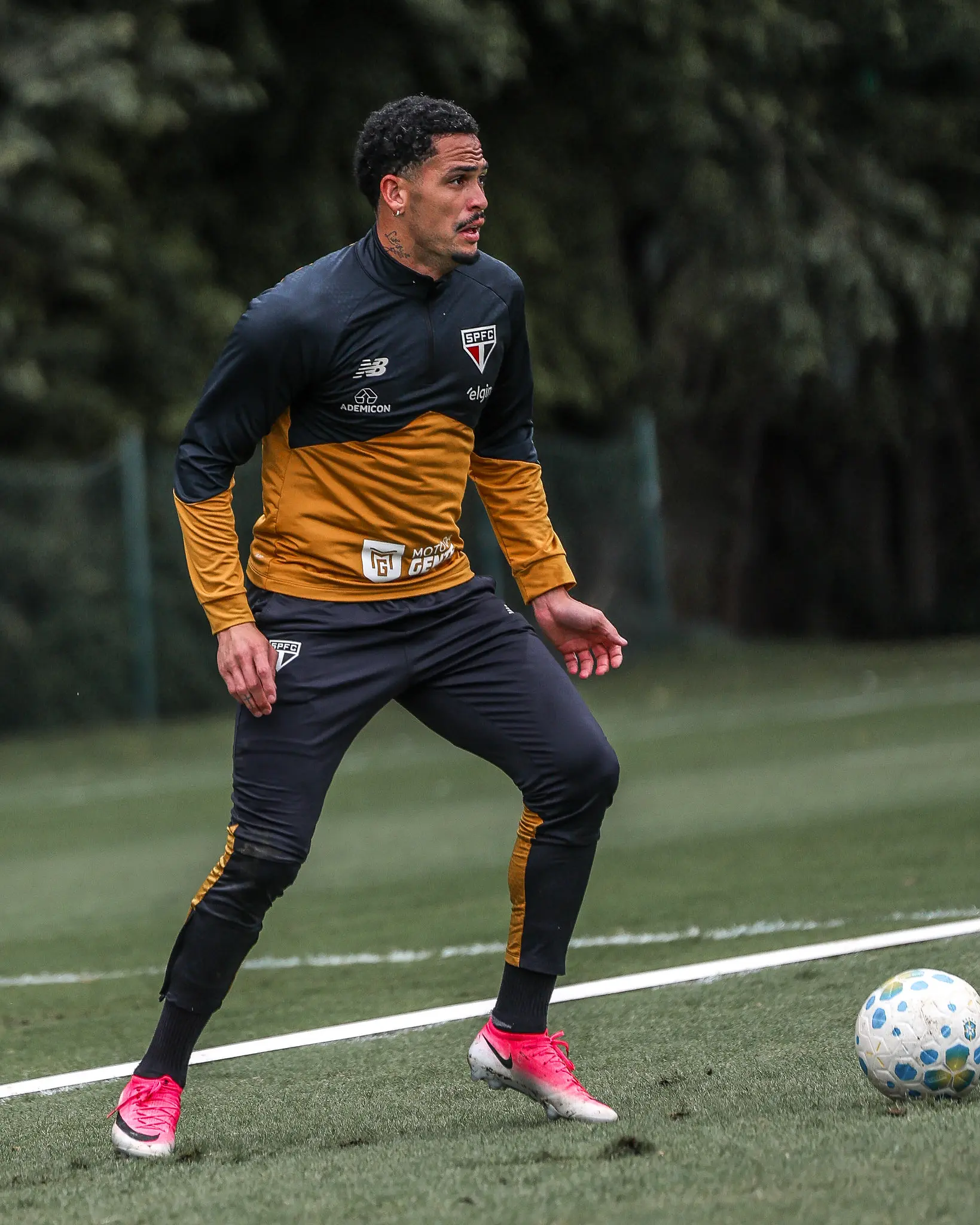 Veja fotos do último treino do São Paulo antes de encarar o Bahia