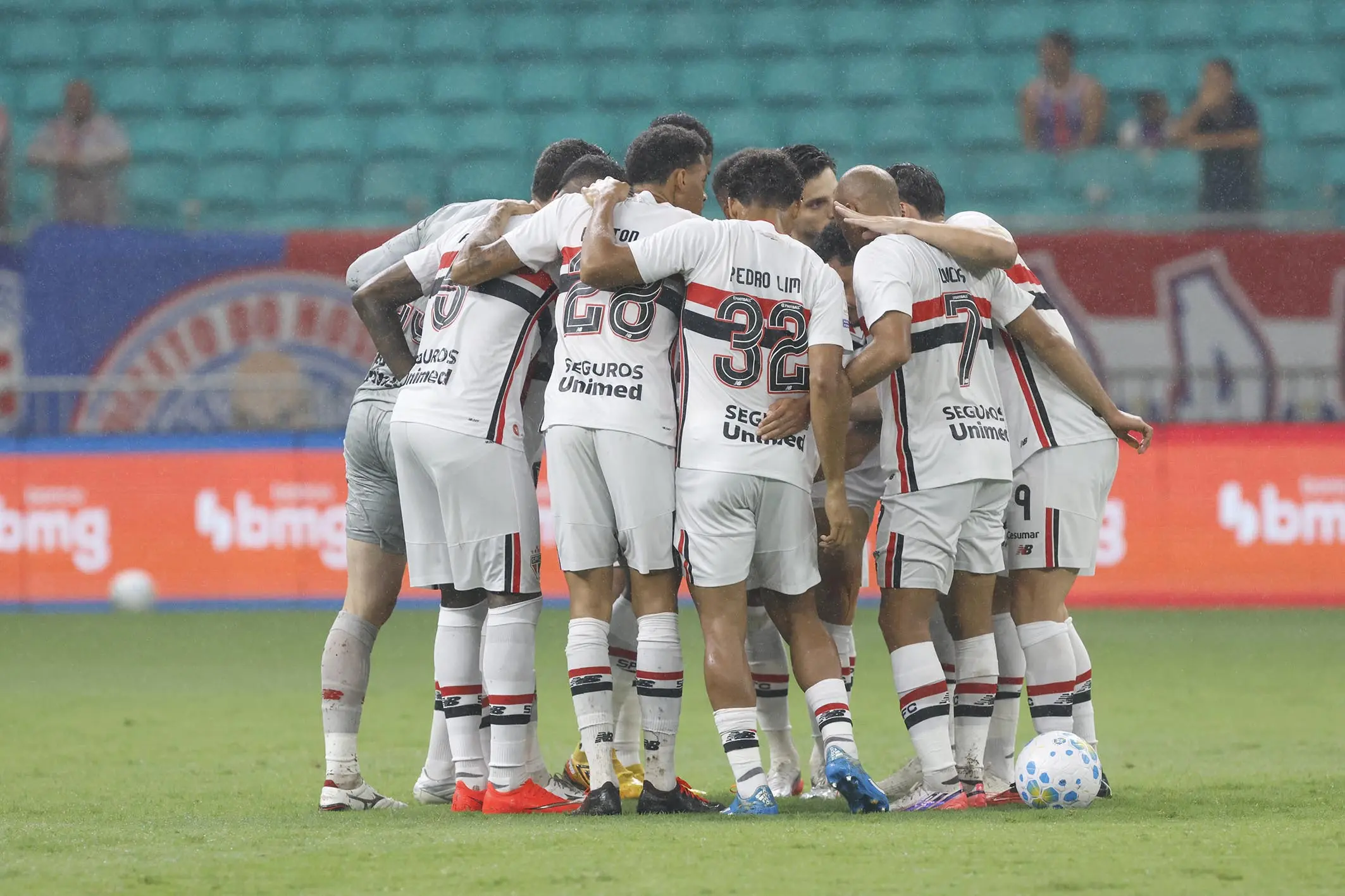 São Paulo ganha folga após derrota e retoma preparação para Majestoso nesta segunda