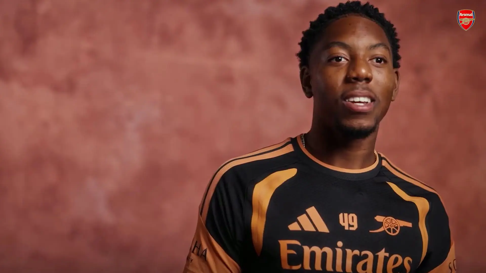 Ade​ptos do Arsenal celebram o novo contrato de Arteta com mensagens especiais