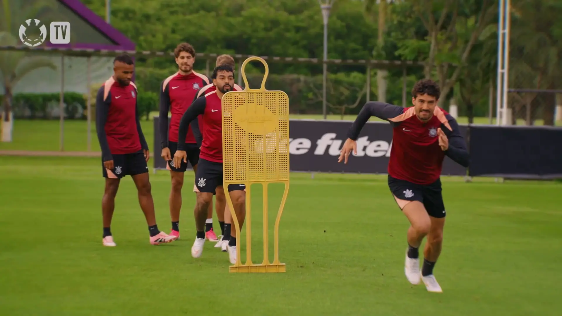 Corinthians encerra preparação para duelo decisivo contra o Vitória pelo Brasileirão