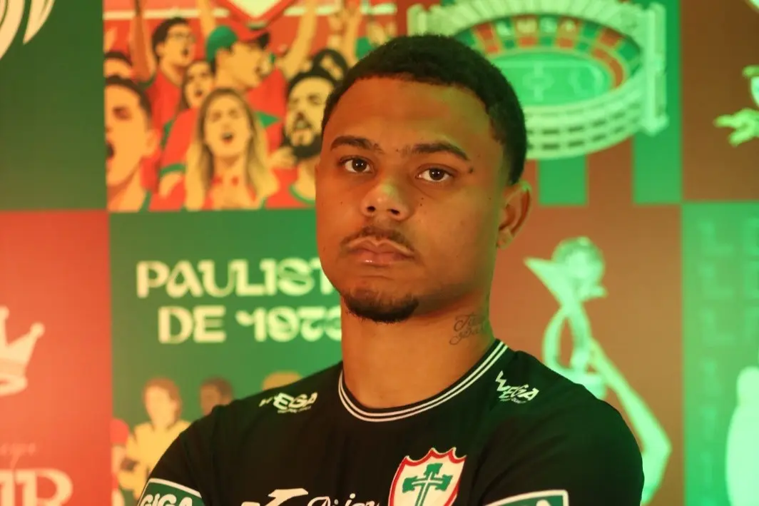 Portuguesa anuncia ex-goleiro de Bahia e Athletico-PR para 2027