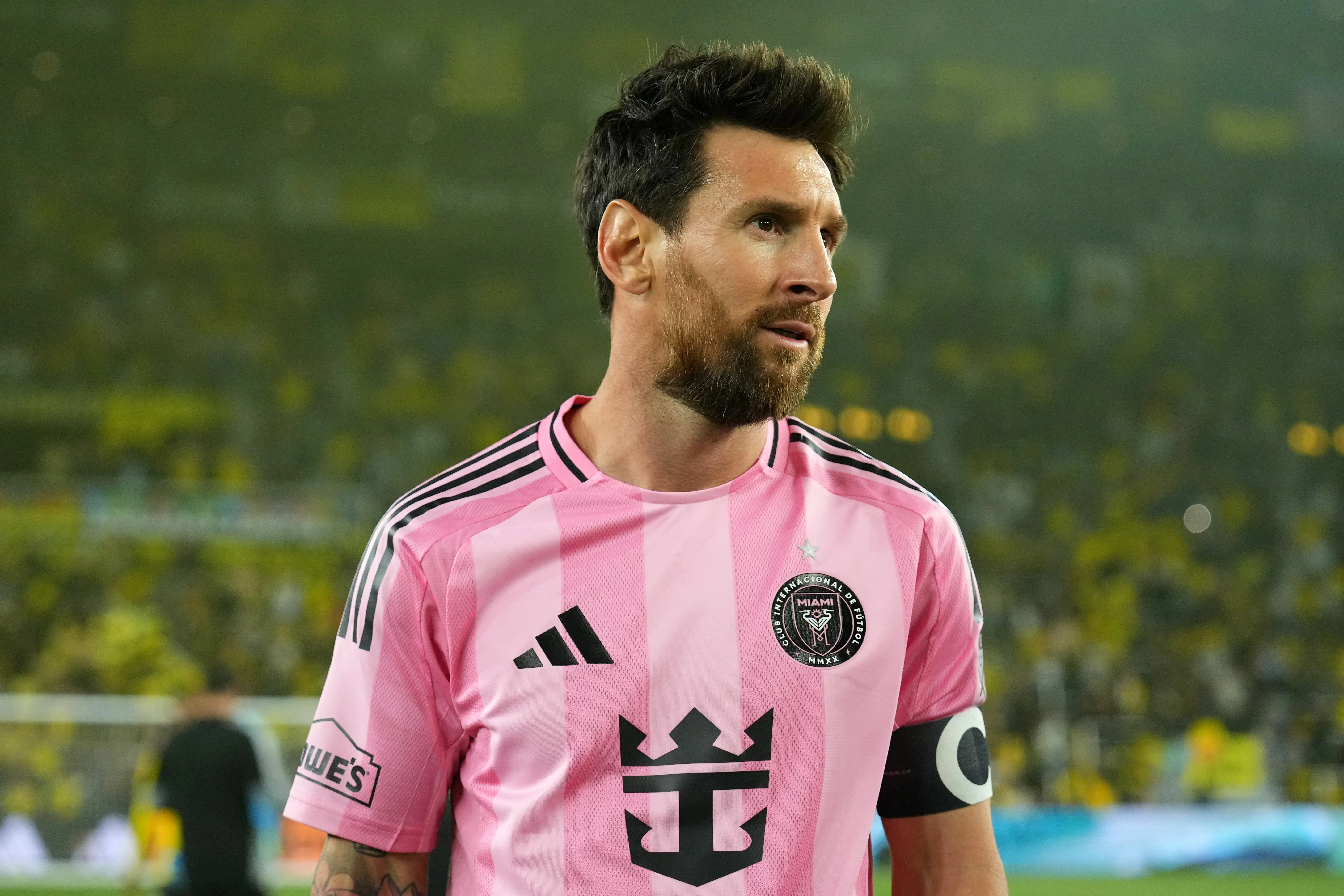 Messi desembarca na Argentina para despedida da seleção