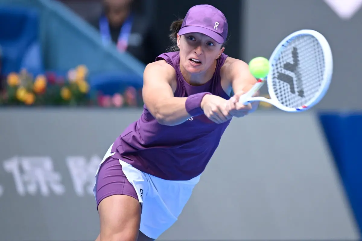 Svitolina e Swiatek avançam às oitavas do WTA 1000 de Pequim