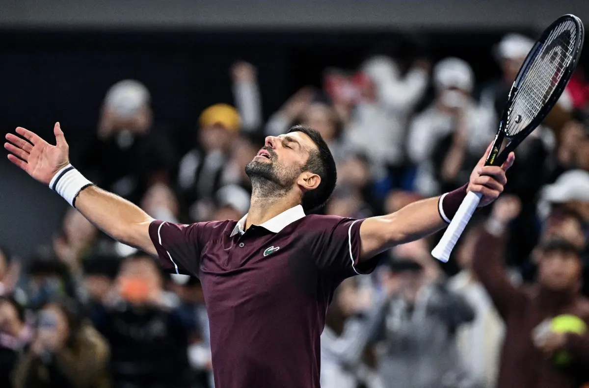 Djokovic elimina Zverev e vai às semifinais do ATP 500 de Pequim