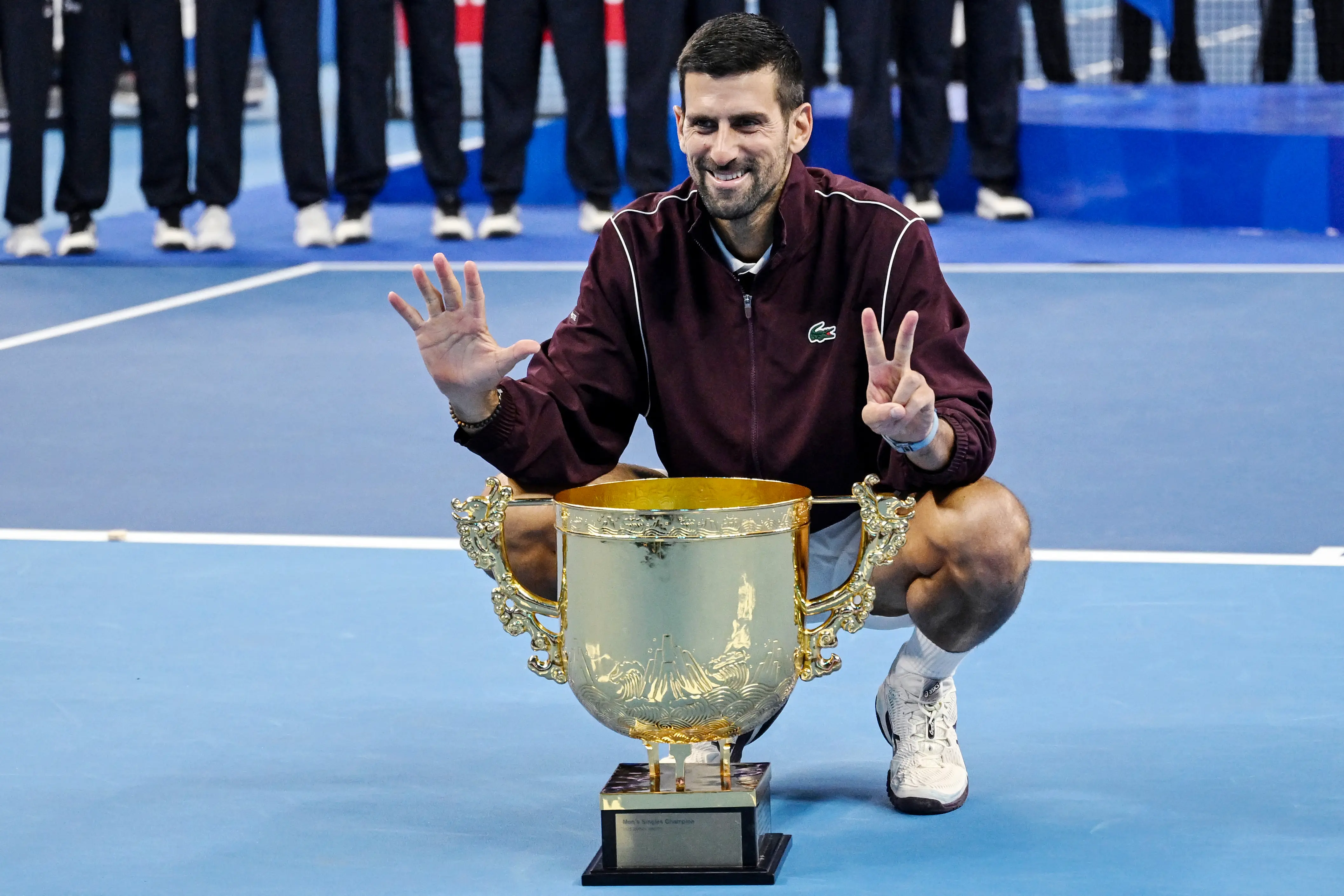 Aos 39 anos, Djokovic conquista 102º título da carreira no ATP 500 de Pequim