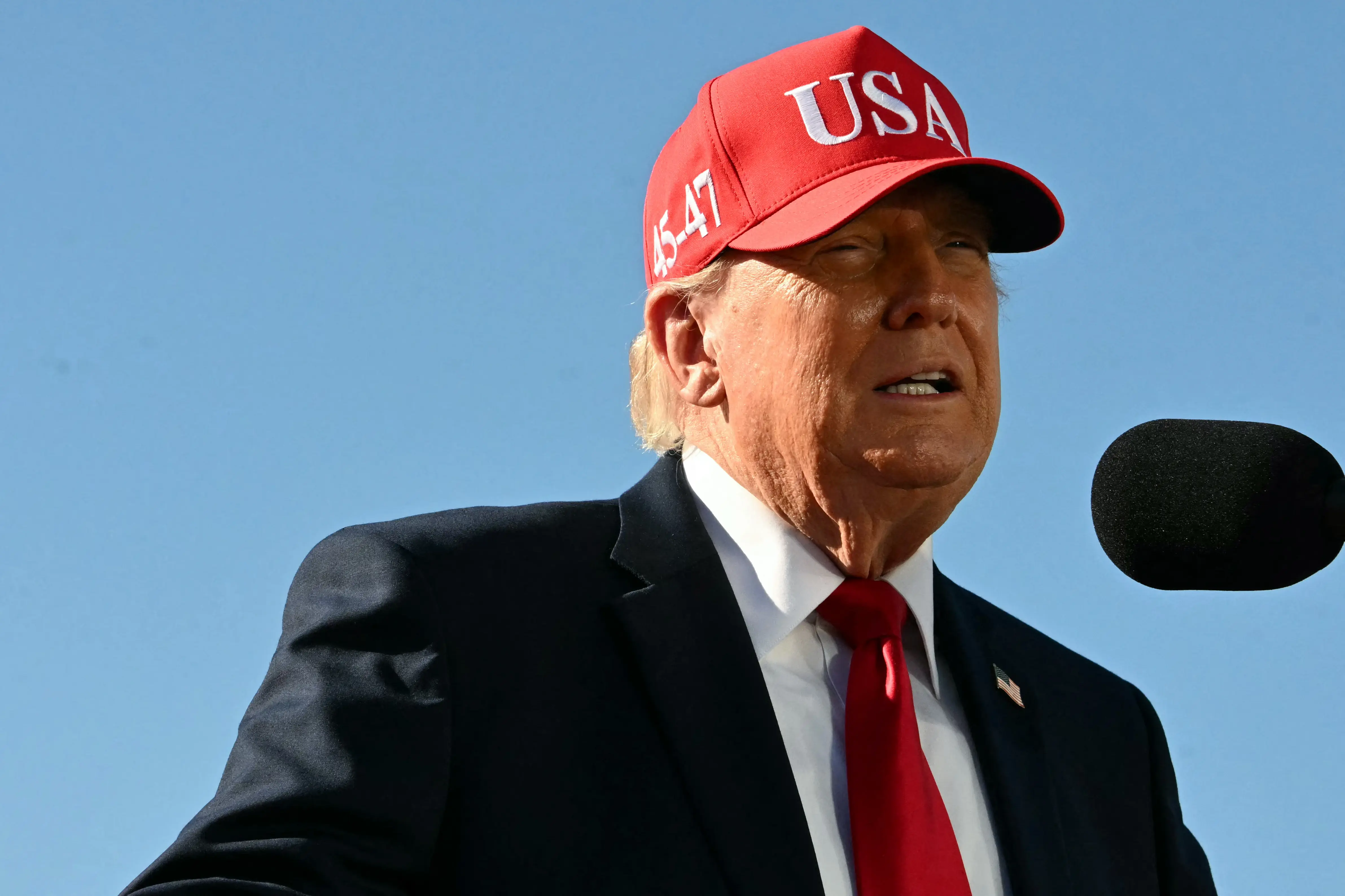 Oligarca russo diz que filho de Trump devolveu dinheiro de gastos com seu casamento luxuoso
