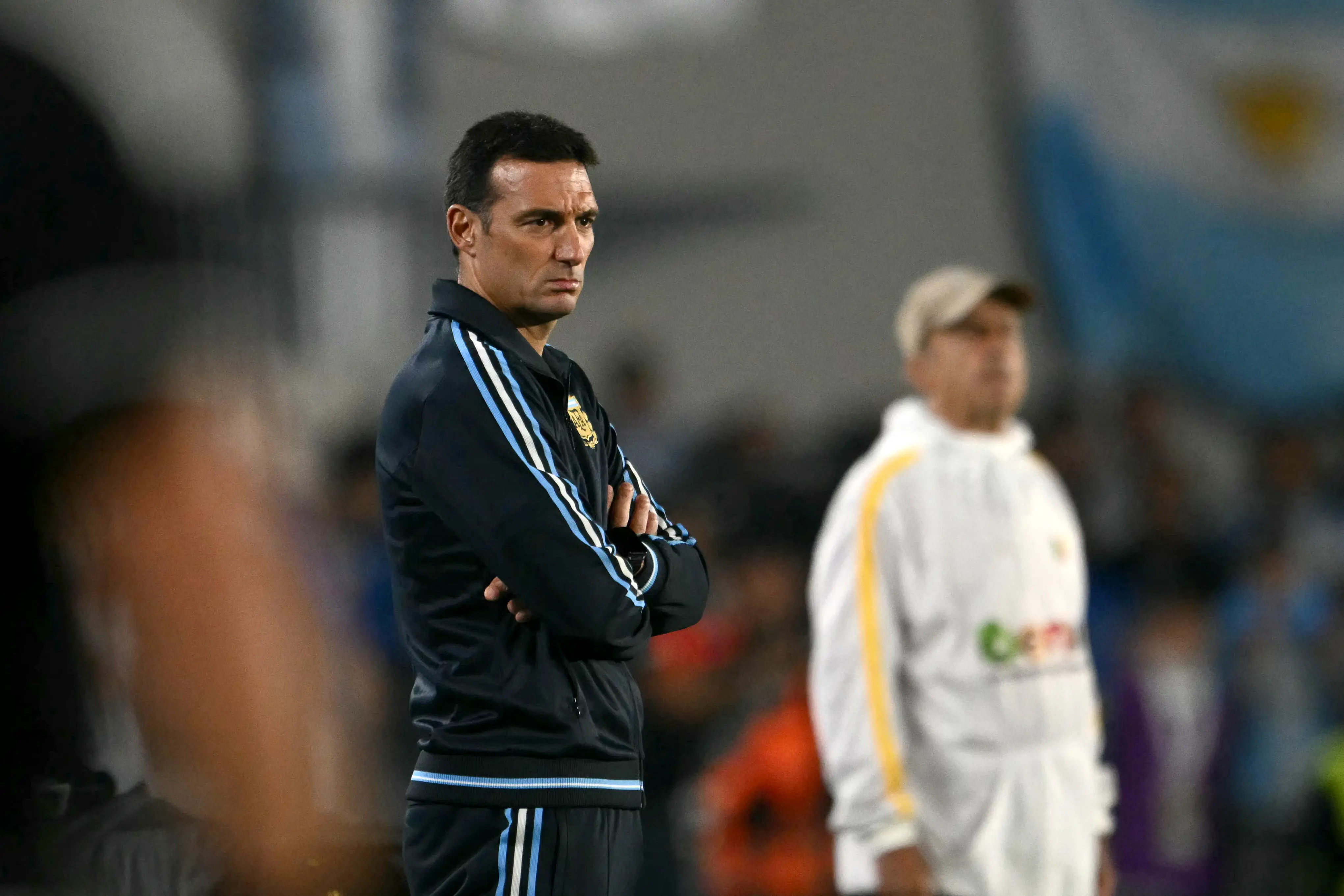 “Não haverá nada igual em campo”, diz Scaloni sobre Messi