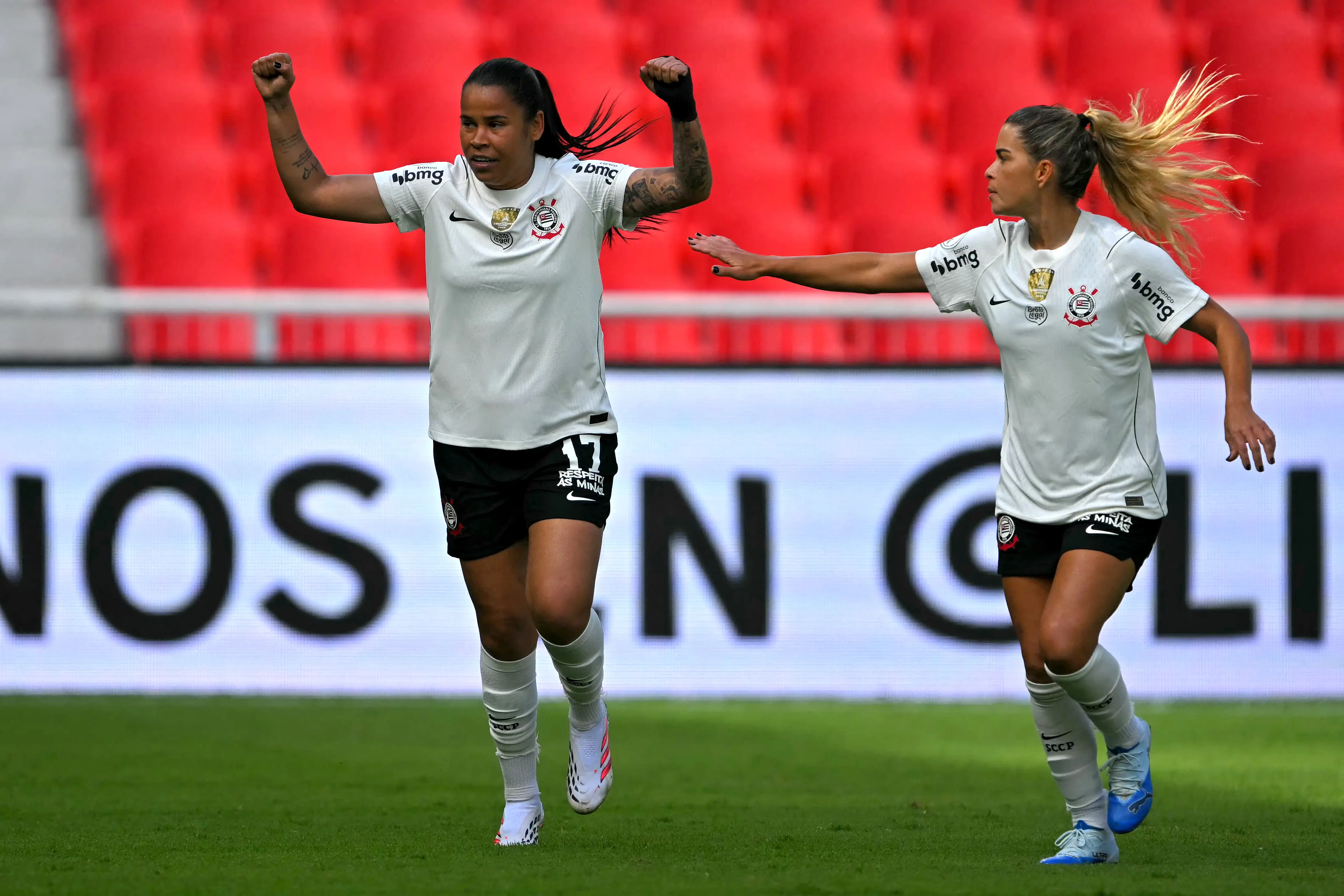 Corinthians vence Colo-Colo e estreia com vitória na Libertadores feminina