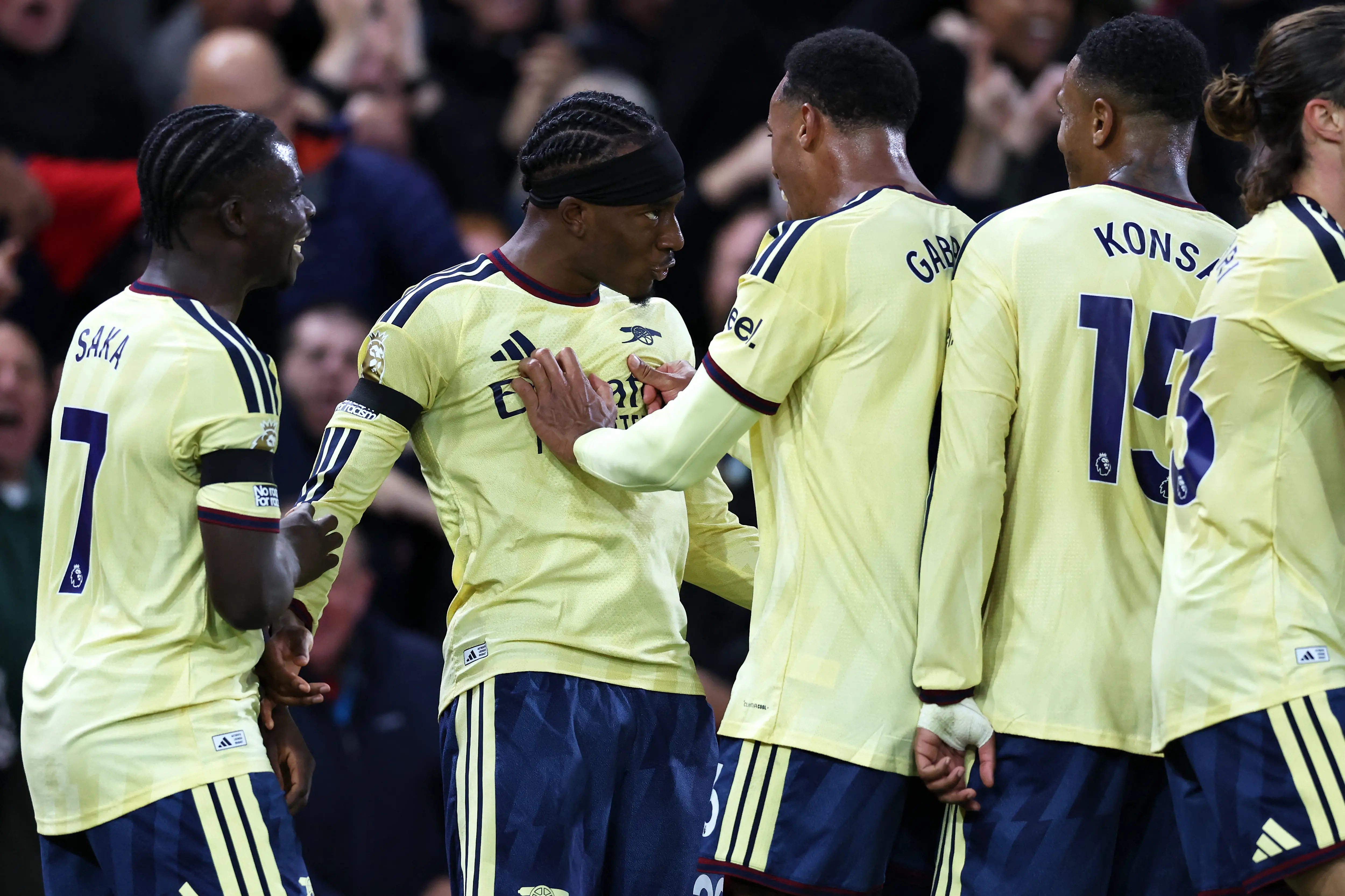 Arsenal x Everton pelo Inglês: veja prováveis escalações e onde assistir
