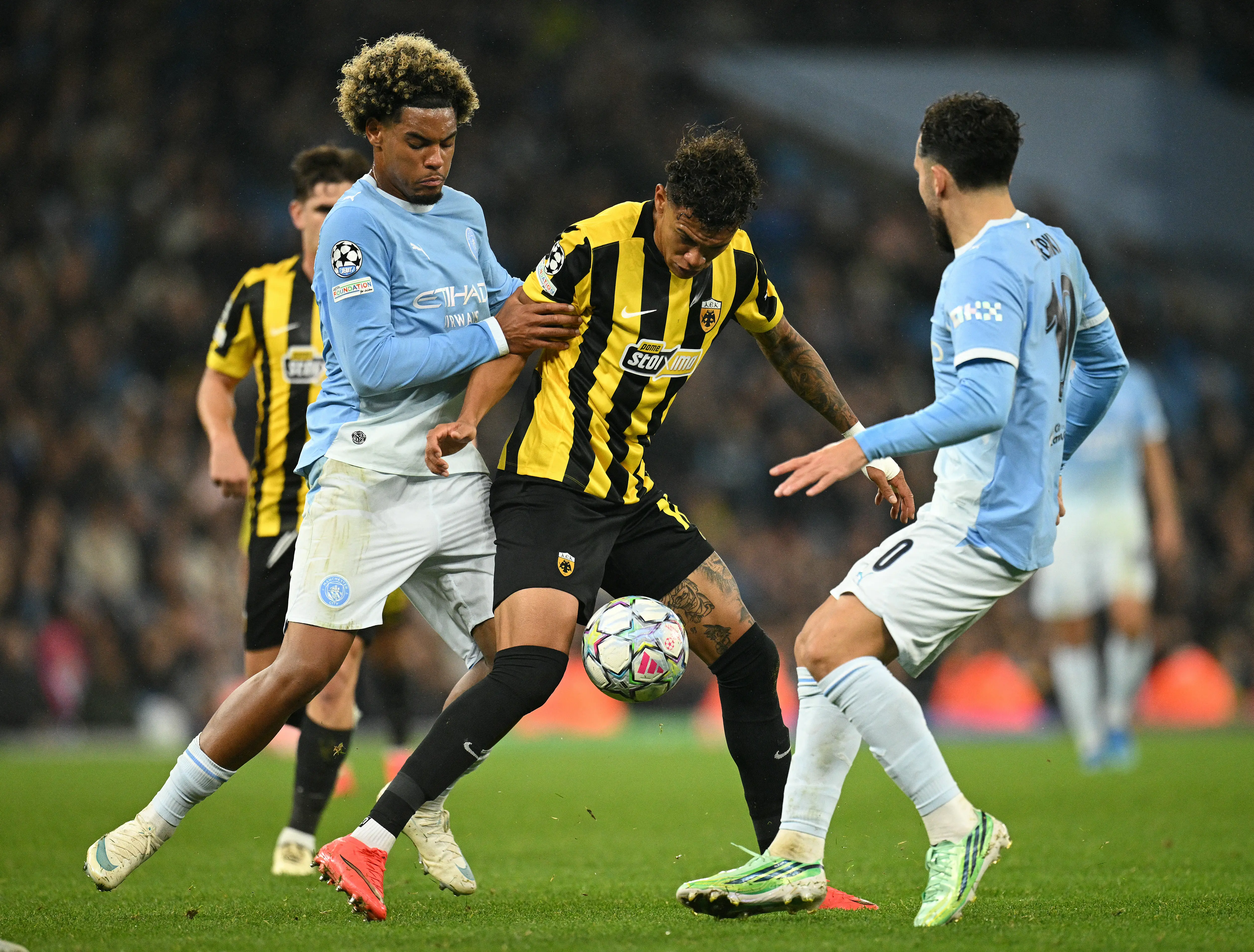 Veja fotos de Manchester City x AEK pela Liga dos Campeões