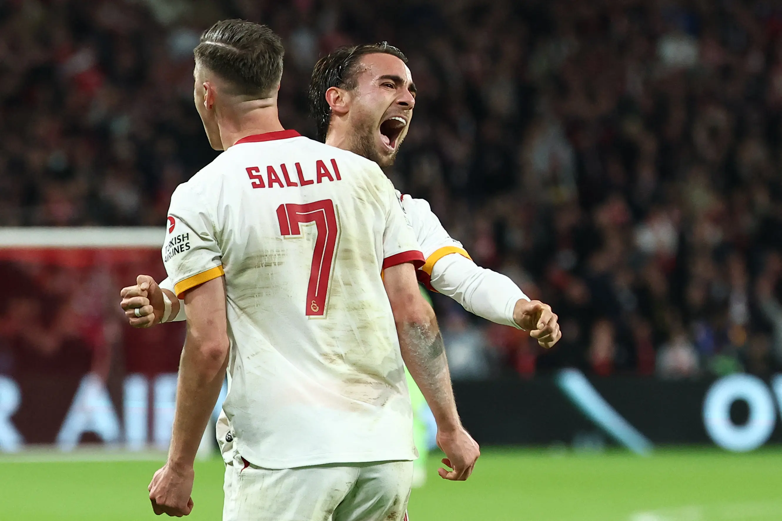 Galatasaray bate o Lille em jogo de seis gols e vence a primeira na Liga dos Campeões