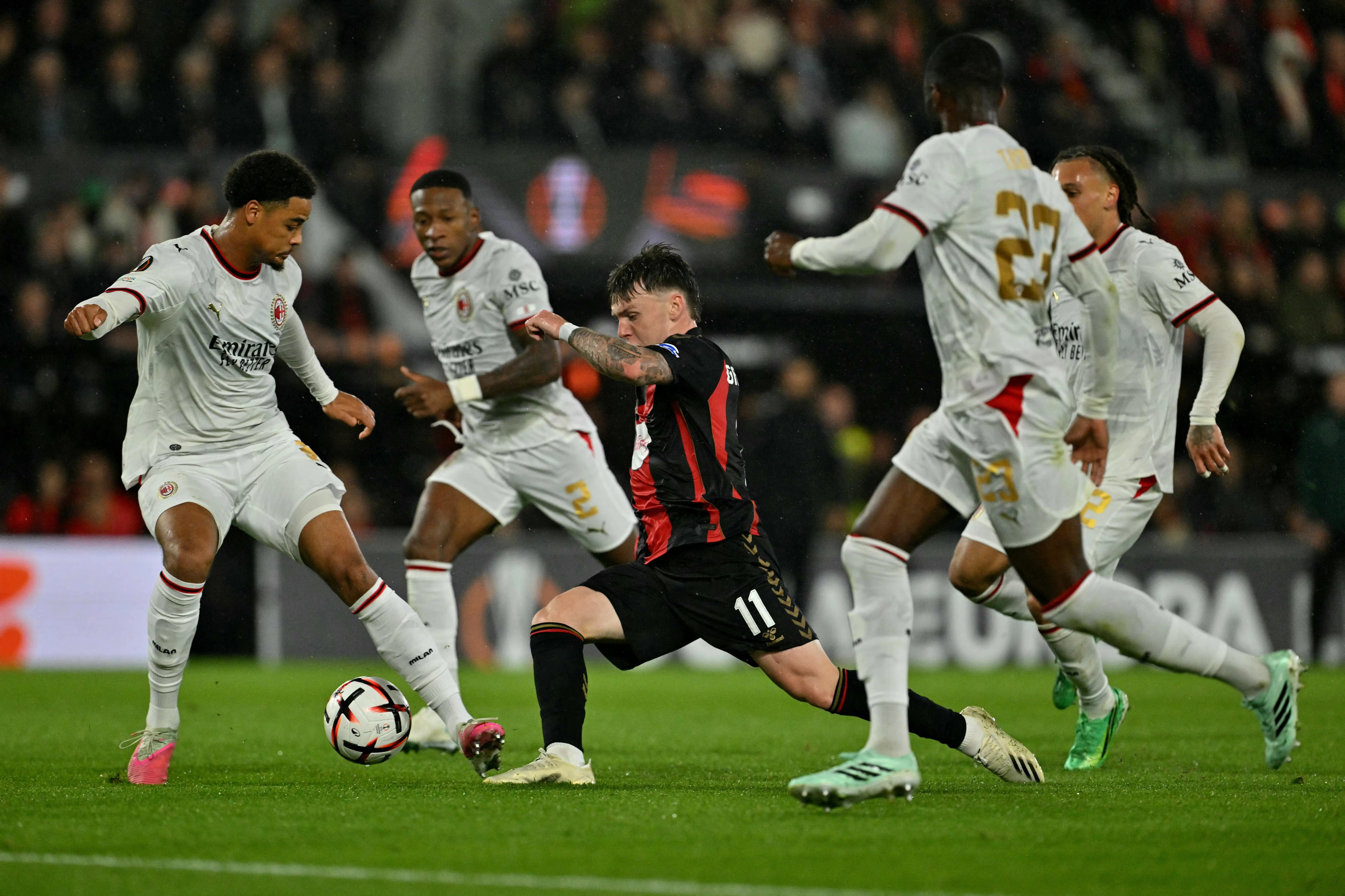 Veja fotos de Bournemouth x Milan pela terceira rodada da Liga Europa