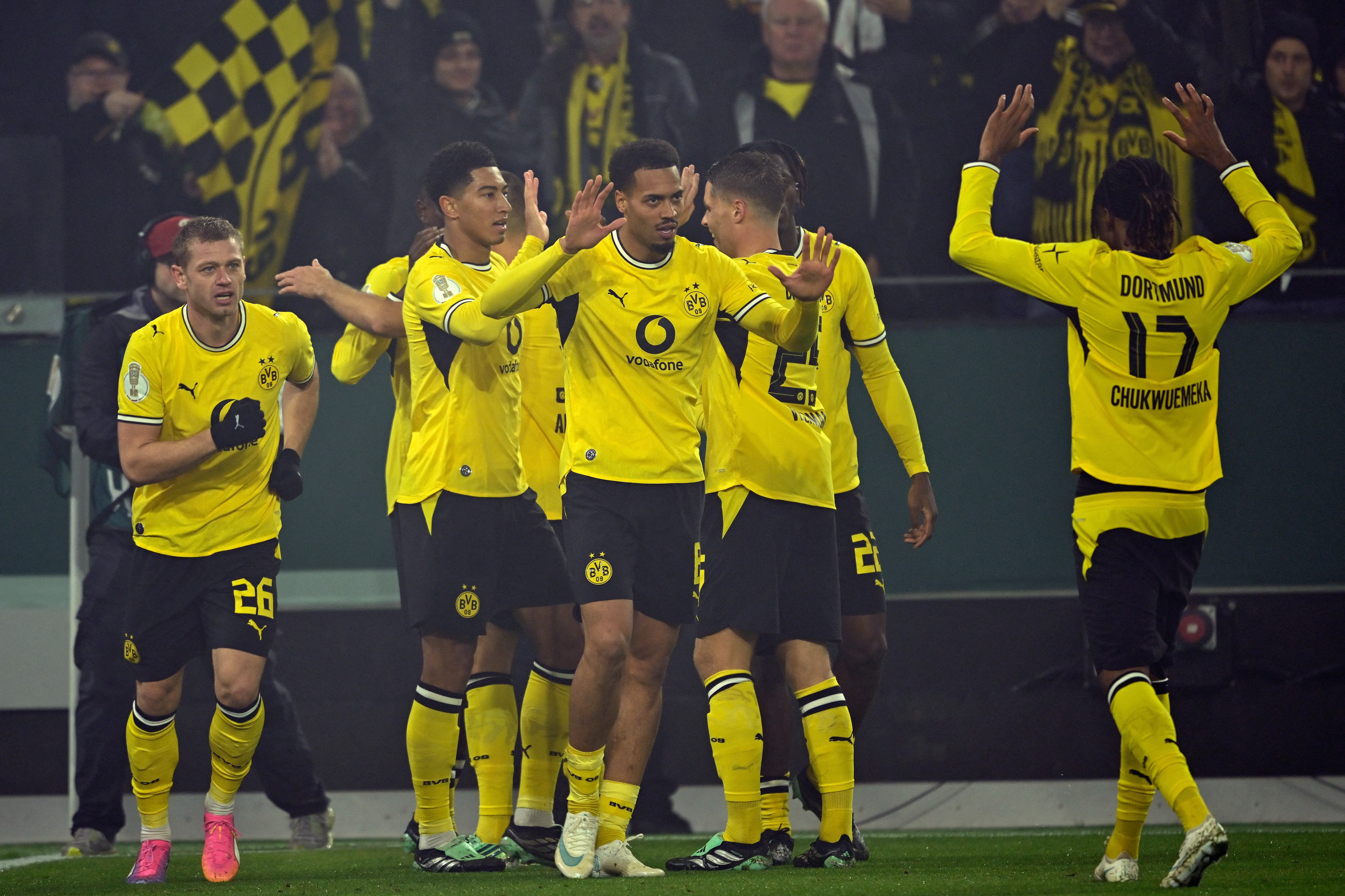 Borussia Dortmund bate Werder Bremen no fim e avança na Copa da Alemanha​‌​
