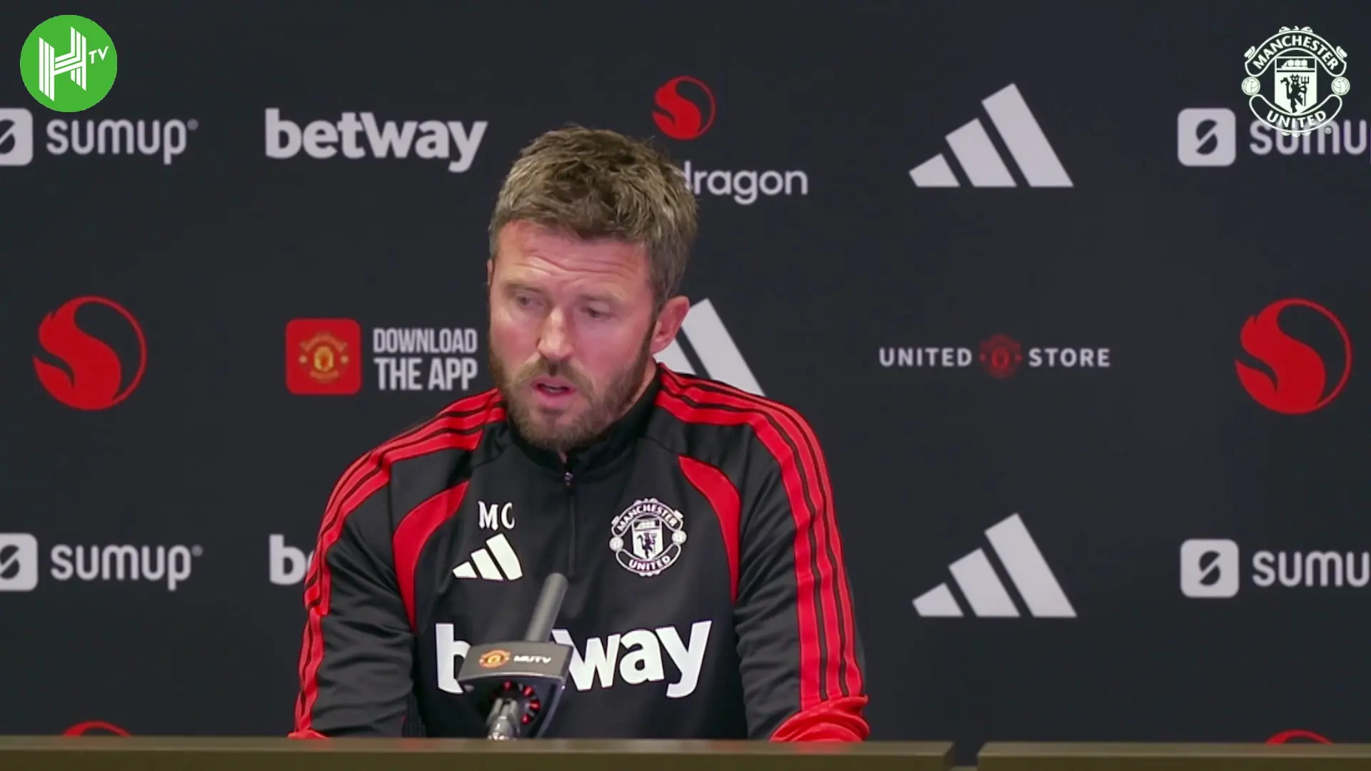 Carrick sobre o caso do Manchester City: “Tenho minhas próprias questões”