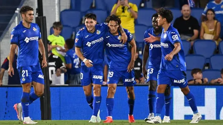 Com um a menos, Getafe busca empate com Rayo Vallecano no Espanhol