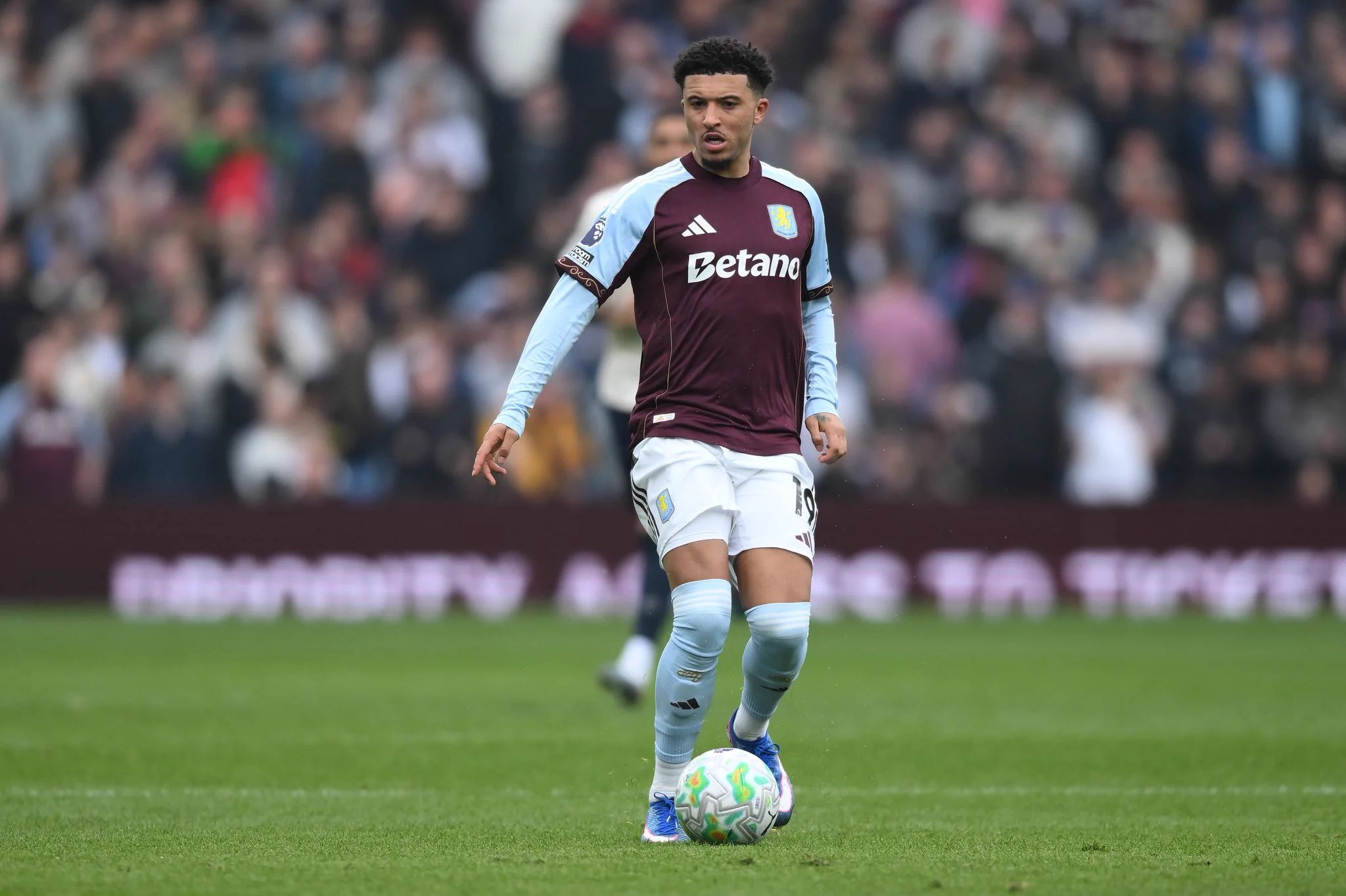 Jadon Sancho recusa proposta do Getafe e fica perto do futebol saudita