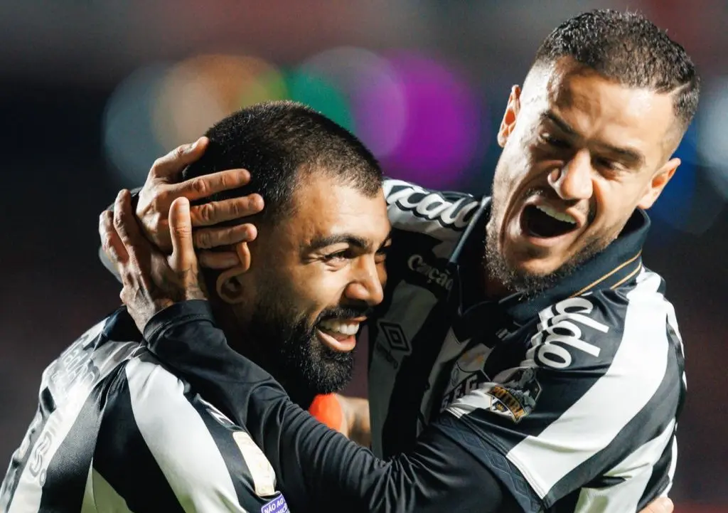 Coutinho celebra retomada no Santos após período afastado: “Buscar coisas novas”