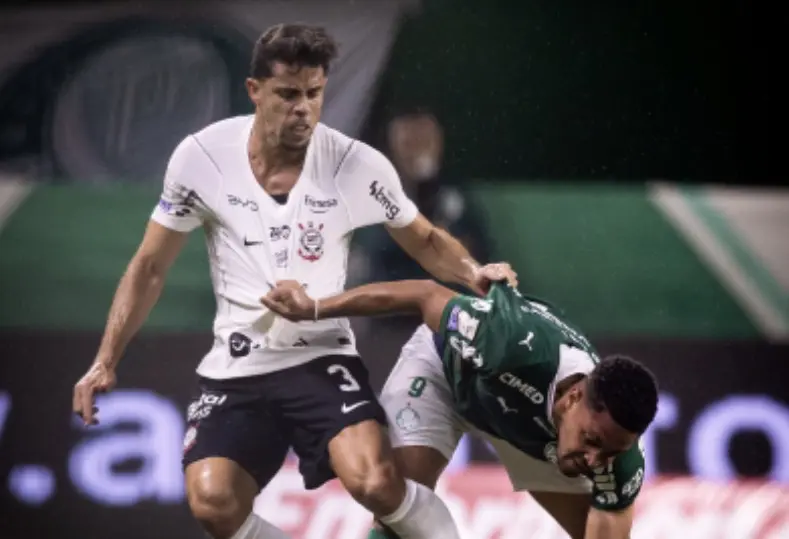 Gabriel Paulista dispara contra diretoria do Corinthians após goleada: “Vergonhoso”