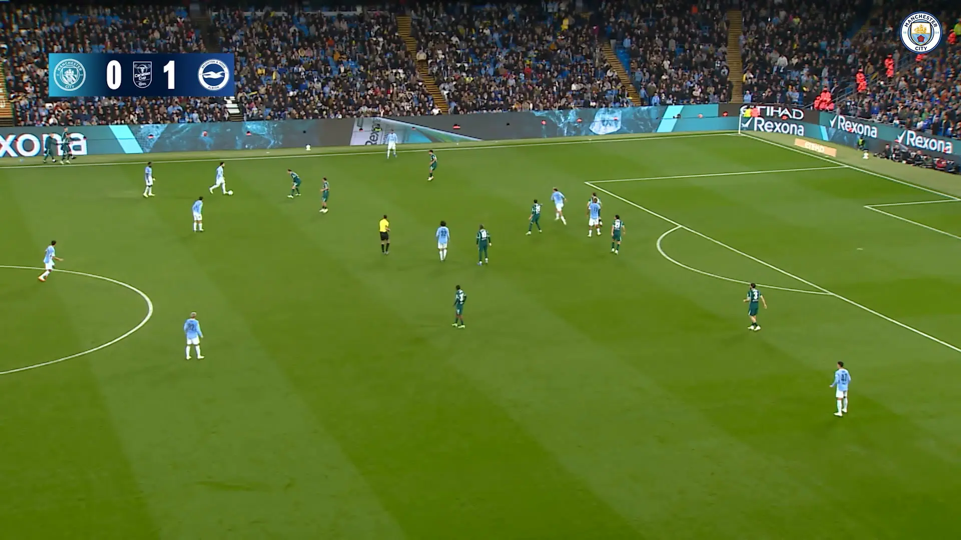 Mateo Kovačić marca belo gol de fora da área para o City; confira