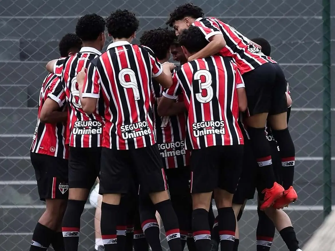 São Paulo empata no Sub-15 e abre vantagem no Sub-17 pelo Paulista