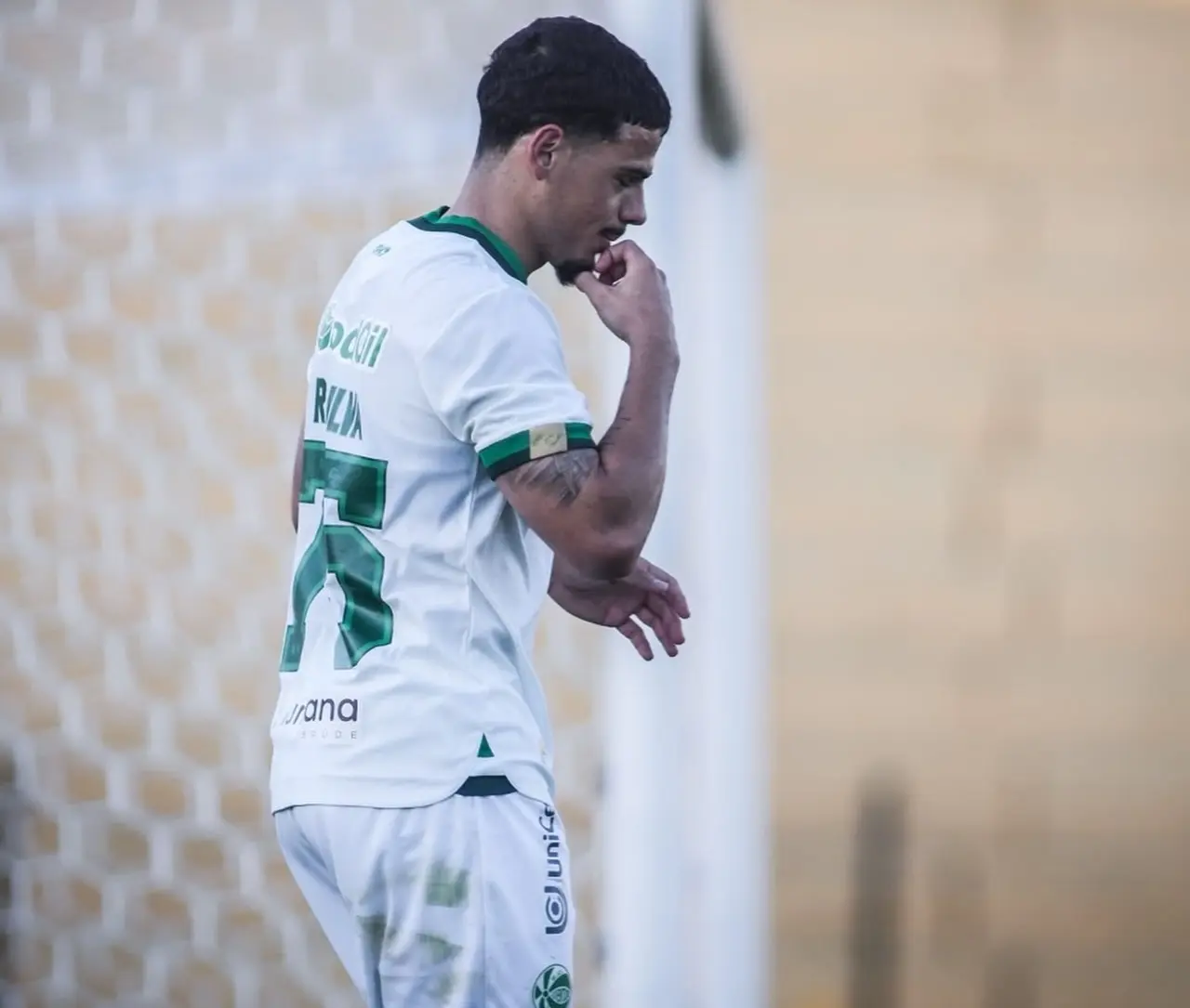 Com pênalti polêmico, Juventude empata contra o Ceará e perde chance de liderar