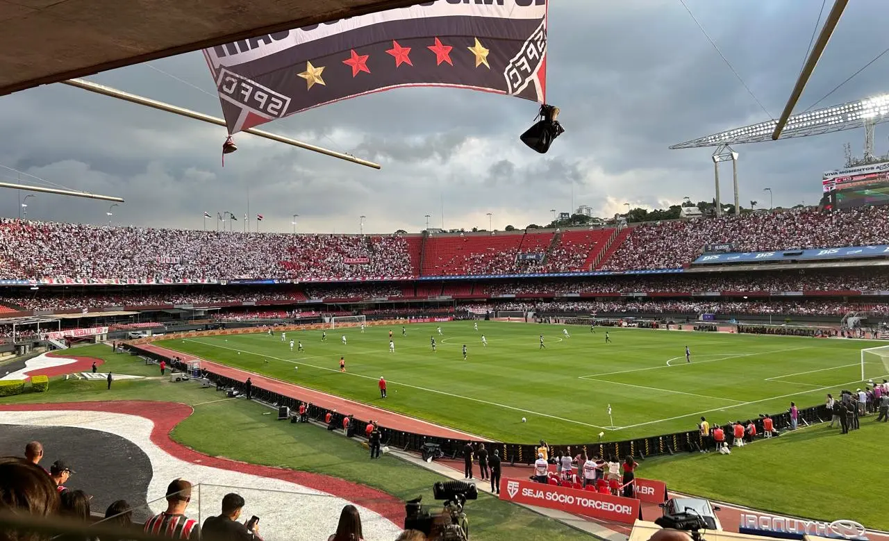 São Paulo quebra recorde de público do futebol feminino de clubes na América do Sul