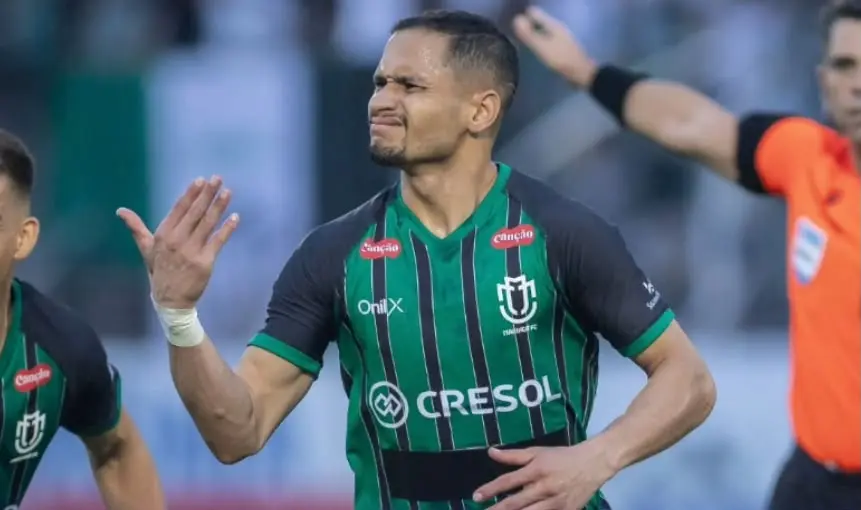 Maringá garante acesso na Série C, mas rodada é suspensa por falta de segurança
