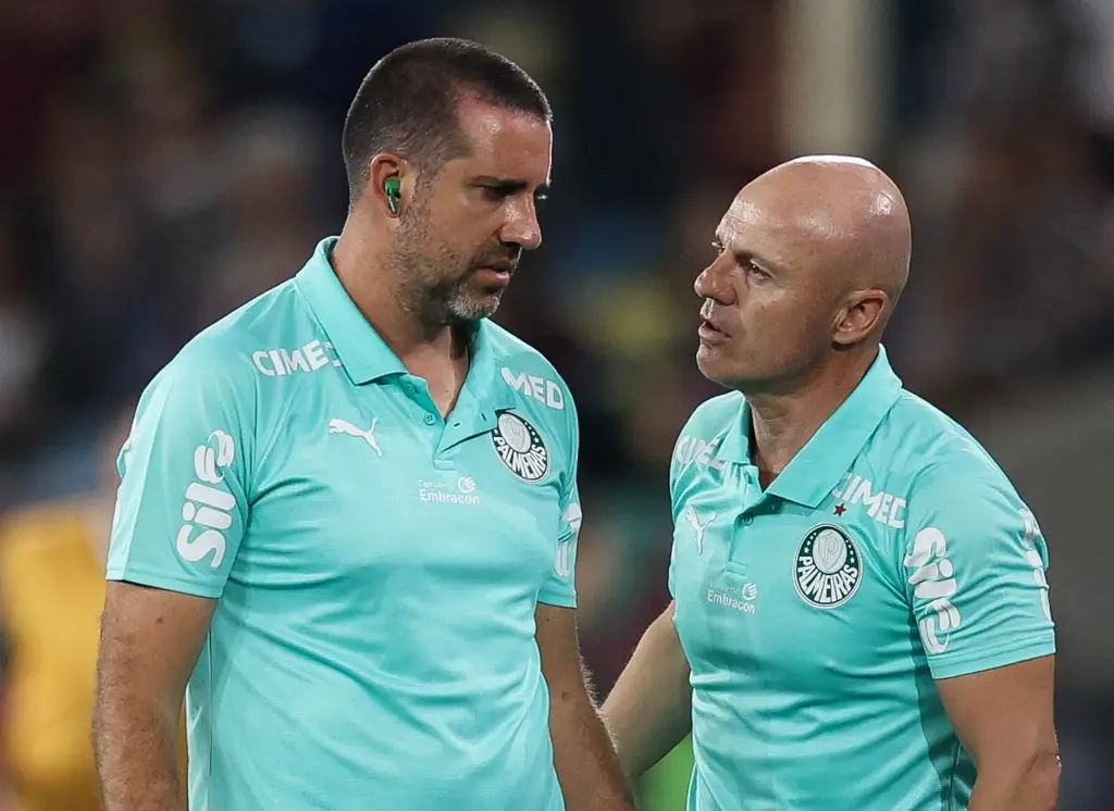 Auxiliar de Abel defende atuação do Palmeiras após vitória na Libertadores: “Segurança e pragmatismo”
