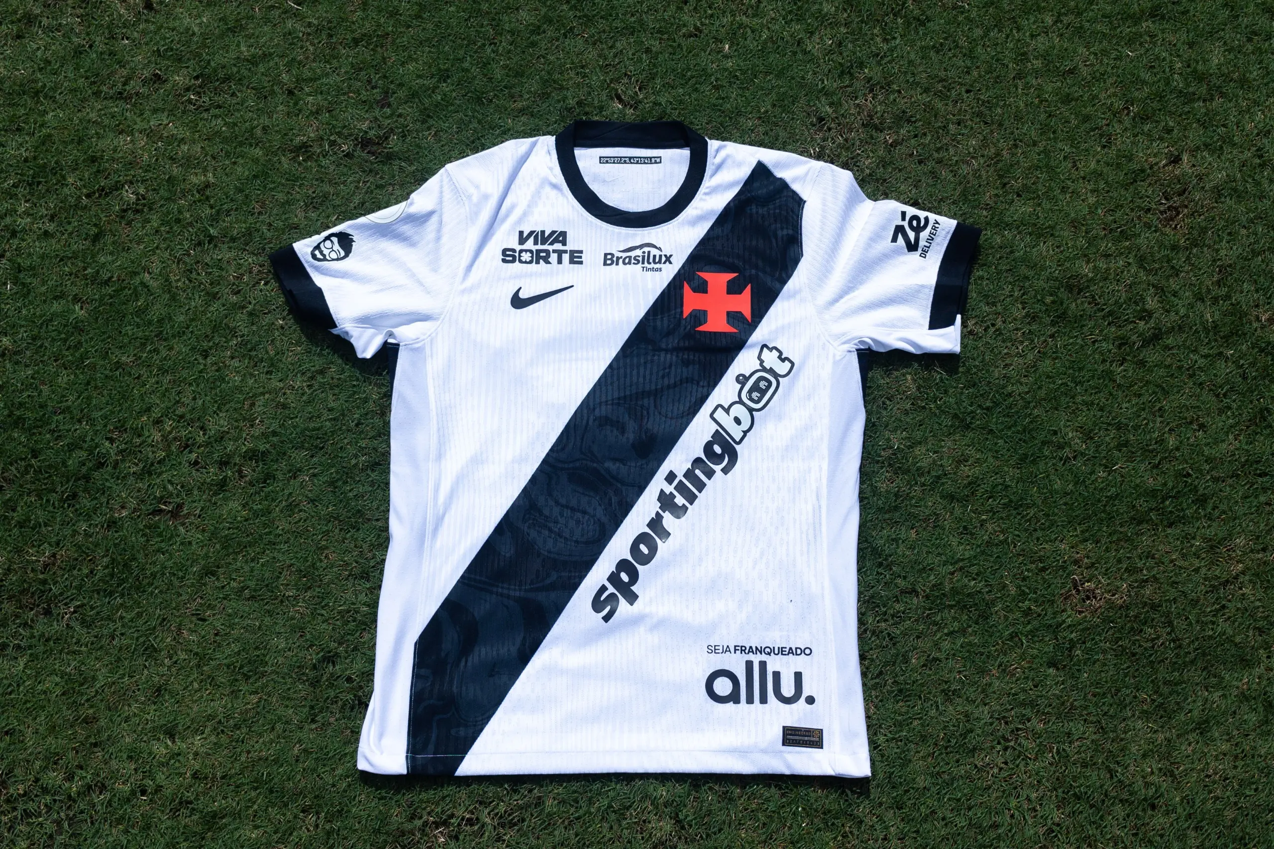 Vasco anuncia patrocinadora para semifinais da Copa do Brasil contra o Palmeiras