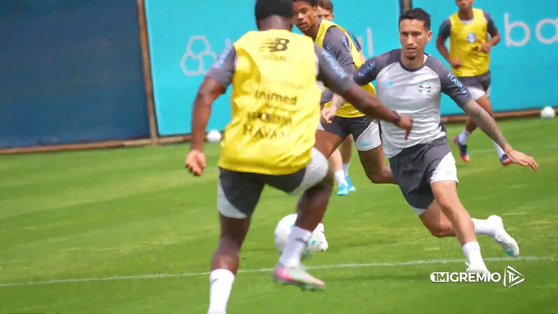 Grêmio treina pesado para jogo decisivo em Curitiba