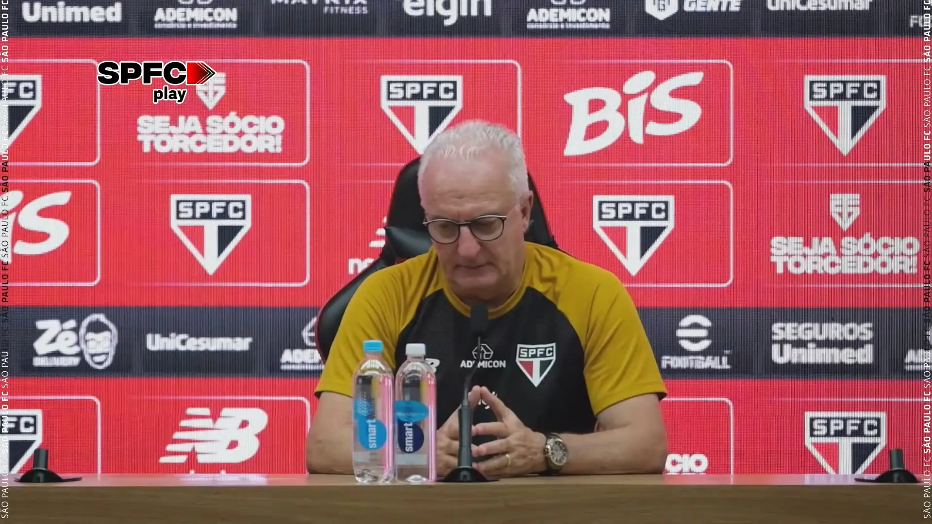 Dorival Júnior evita falar sobre permanência no São Paulo em 2027 e pede união no clube
