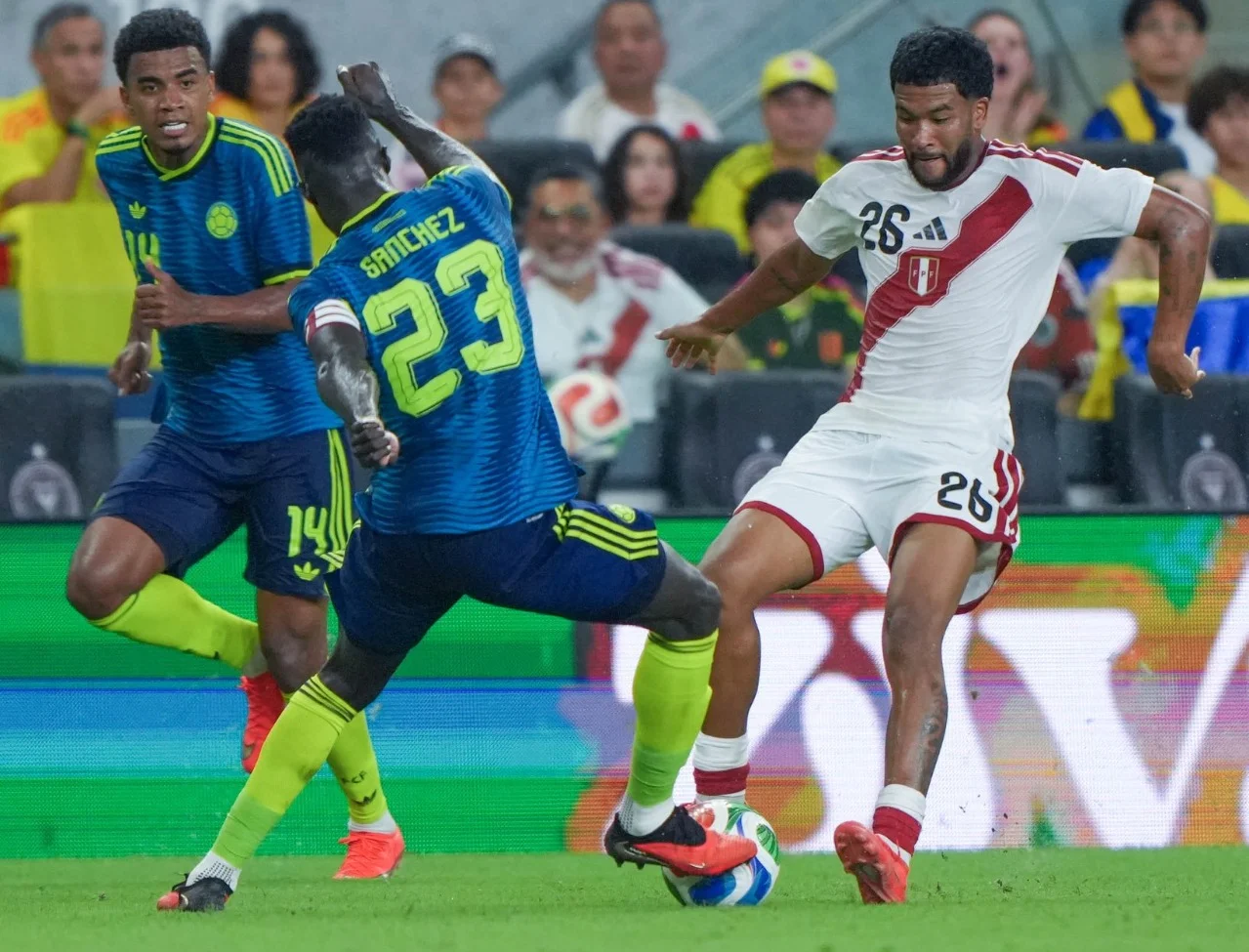 Com Arias titular, Colômbia vence Peru e ganha a primeira na data Fifa