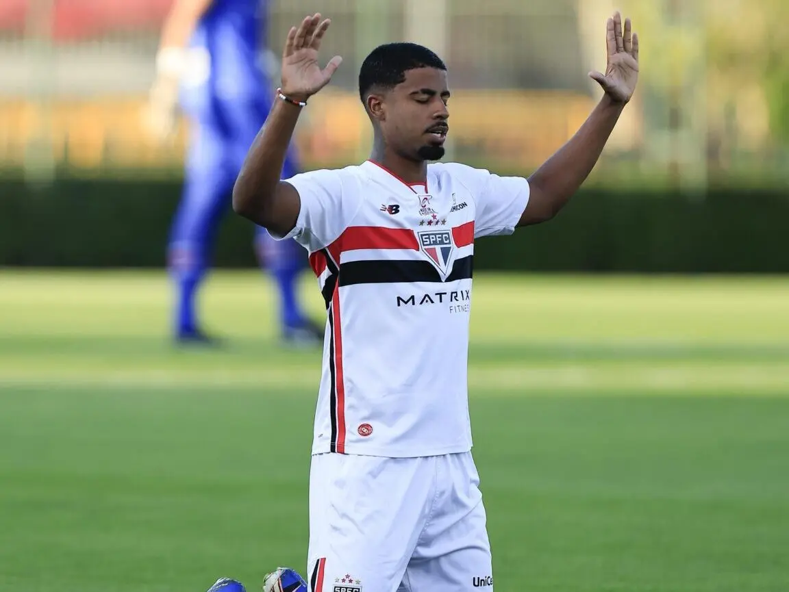 São Paulo bate Desportivo Brasil e encaminha vaga no Paulista Sub-20