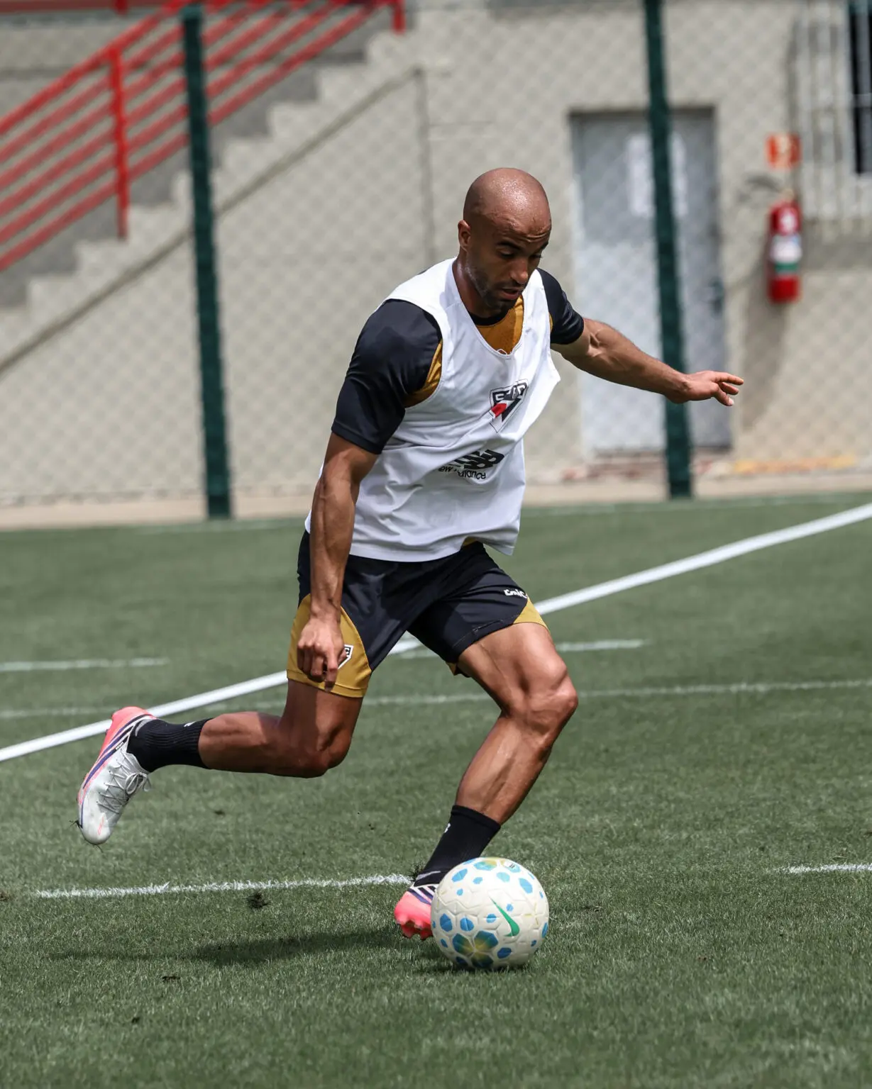 Veja galeria de fotos do treino do São Paulo neste sábado