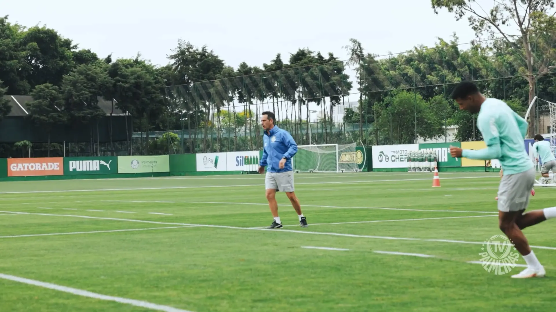 Palmeiras se reapresenta após goleada no Dérbi e foca na partida contra Fluminense