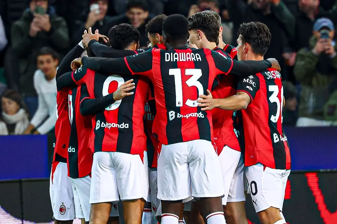 Milan bate a Udinese, volta ao G4 e segue invicto no Campeonato Italiano
