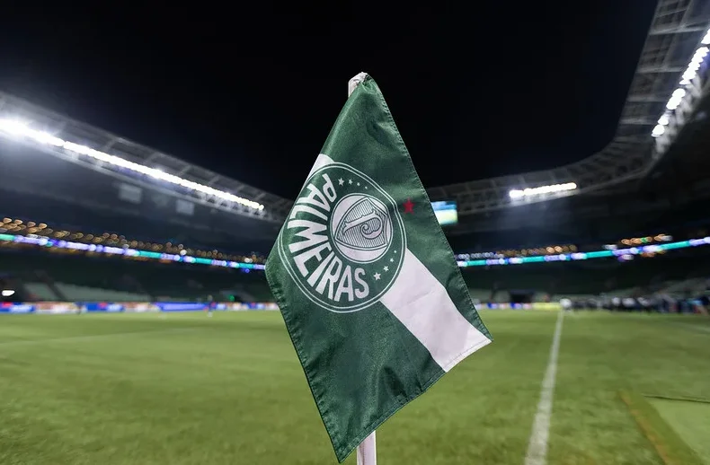 Palmeiras acusa Flamengo de pressionar Daronco antes do Derby: “Estratégia antiquada”