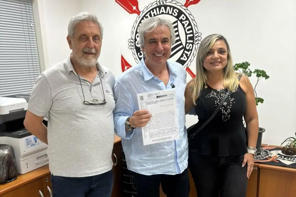 Sócios pedem impugnação da candidatura de Janikian à presidência do Corinthians