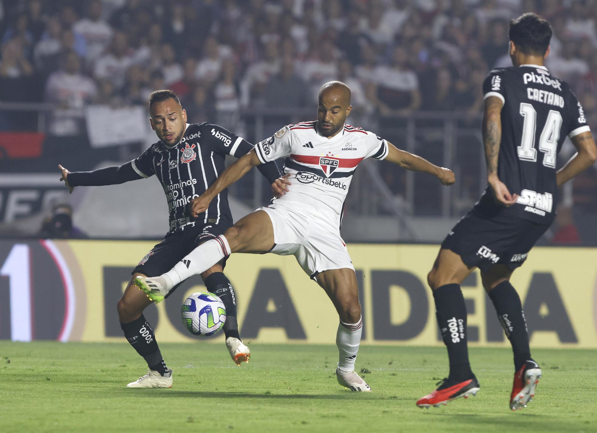 São Paulo não passa em branco em jogos contra o Corinthians desde 2021