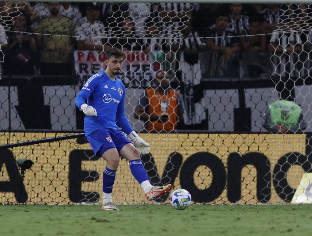 Desfalques do São Paulo: Rafael (Copa América), Bobadilla (Copa América), Ferraresi (Copa América), James (Copa América), Rafinha (recuperação de lesão) e Pablo Maia (recuperação de lesão). (Foto: Rubens Chiri/Saopaulofc.net)
