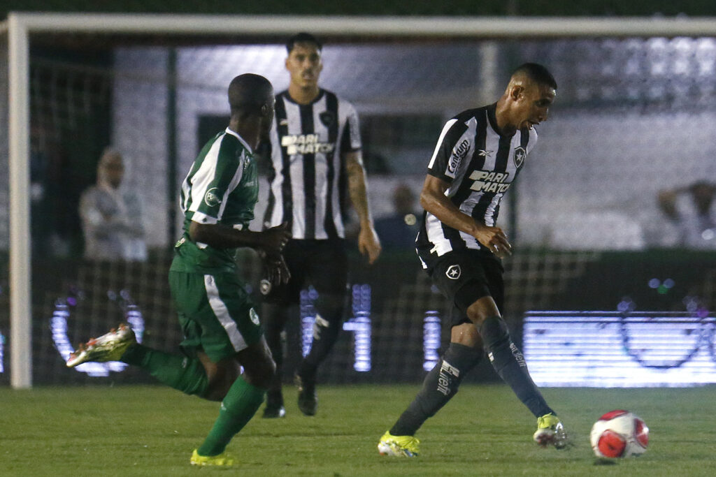 Veja galeria de imagens da partida entre Botafogo e Boavista pelo ...