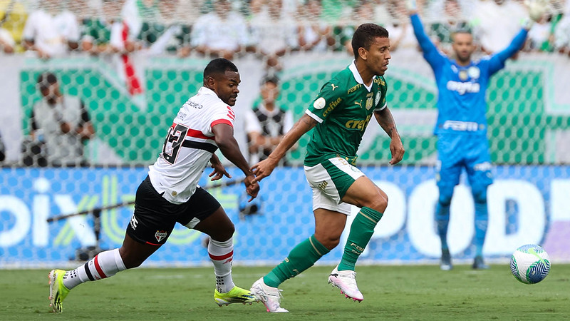 Palmeiras deixa escapar oportunidade de igualar Flamengo em títulos nacionais do século.