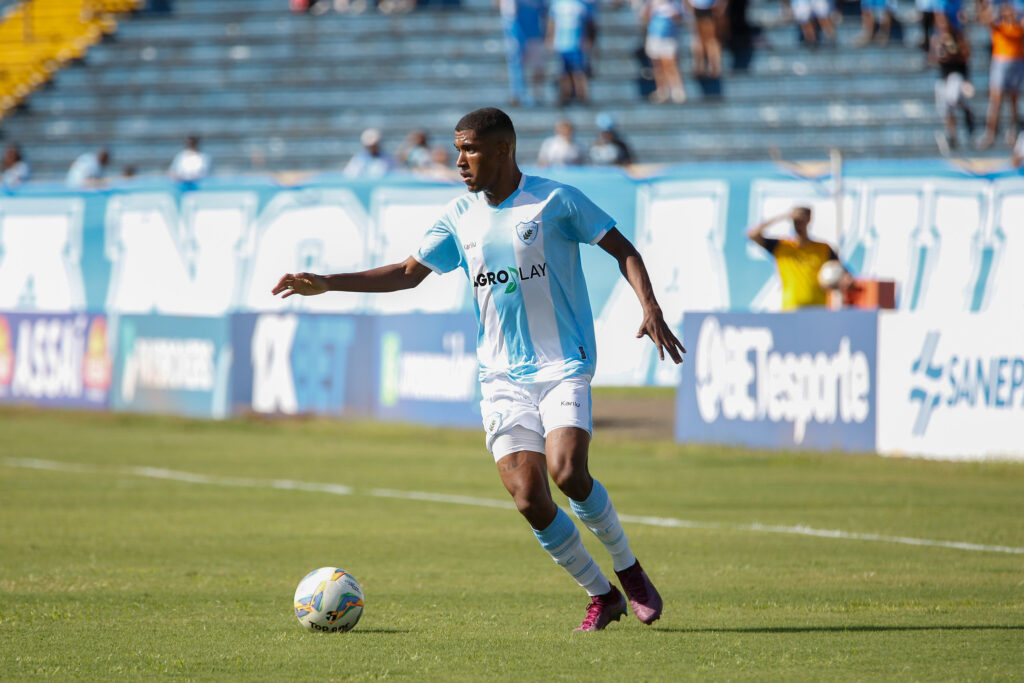 Por sua vez, o Londrina chega para o amistoso após ser eliminado pelo Athletico-PR nas quartas de final do Campeonato Paranaense. O time se prepara para o início do Campeonato Brasileiro da Série C, programado para acontecer no dia 21 de abril. (Foto: Ricardo Chicarelli/Londrina EC)