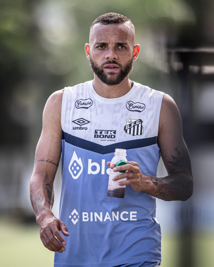 Confira imagens do treino realizado pelo Santos nesta quartafeira