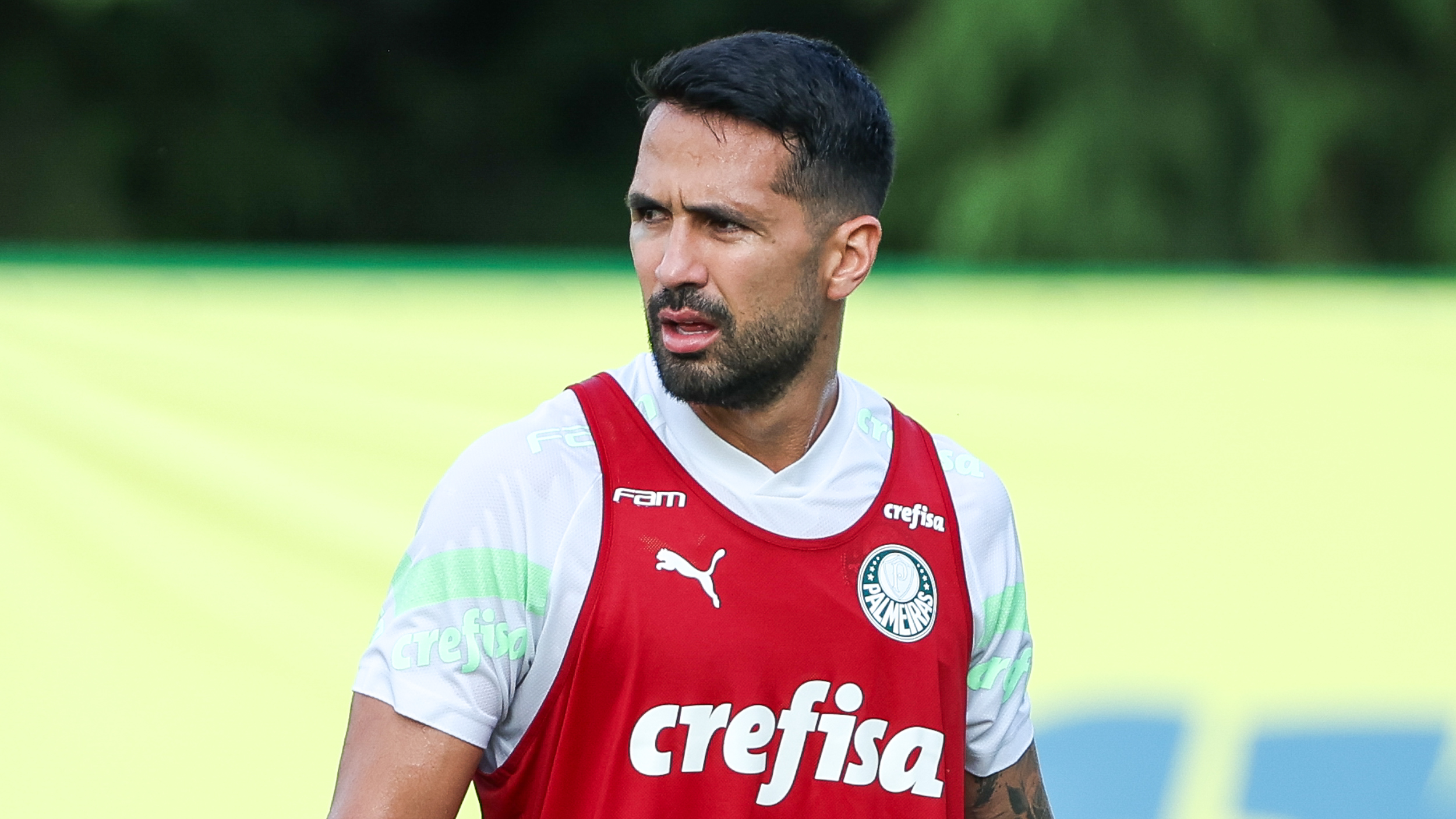 Luan celebra renovação e espera Palmeiras reforçado para reta final do Paulistão