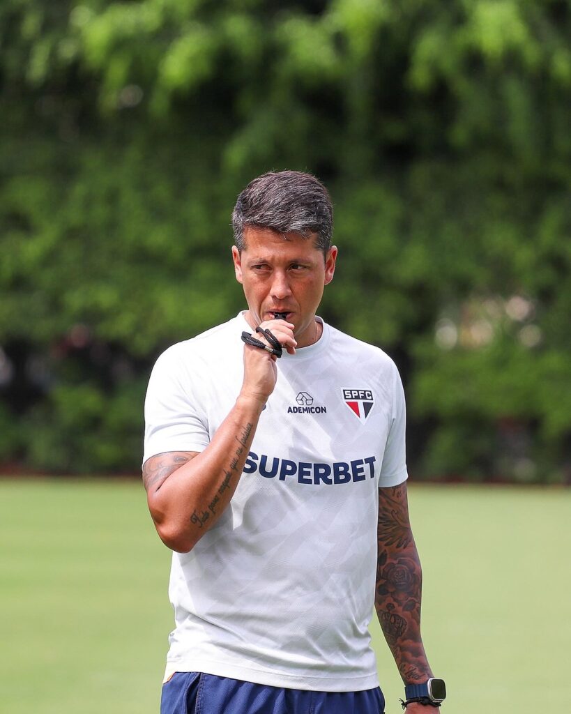 Desfalques: Para o confronto, o técnico Thiago Carpini terá alguns desfalques. Pablo Maia recebeu o terceiro cartão amarelo no duelo contra o Palmeiras e precisará cumprir suspensão. Além disso, Rodrigo Nestor, Luiz Gustavo, Nikão e Wellington Rato seguem fora.