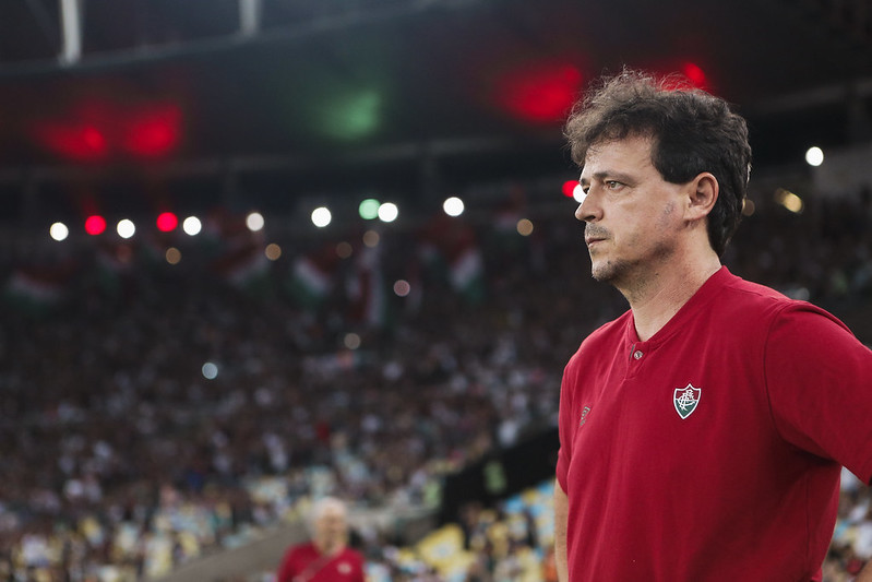 Diniz questiona atitude do Fluminense em revés para o Flamengo